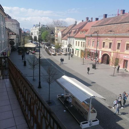 Apartament Royal Sibiu Apartamento Exterior foto
