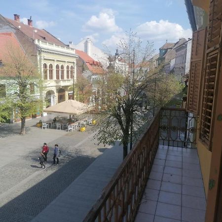 Apartament Royal Sibiu Apartamento Exterior foto
